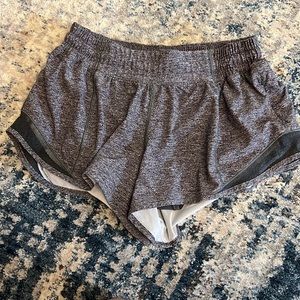 Lululemon running shorts 6 reg